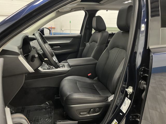 Used 2024 MAZDA CX-90 Plug-In Hybrid w/ Preferred image 4