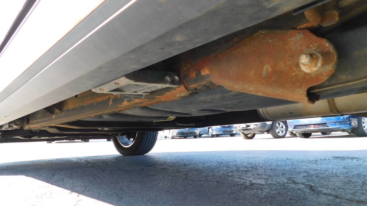 Used 2013 Chevrolet Suburban LTZ image 47