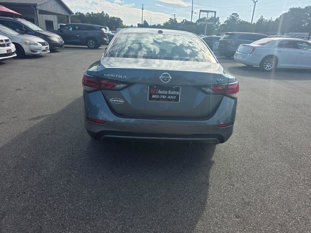 Used 2022 Nissan Sentra SV FWD image 3