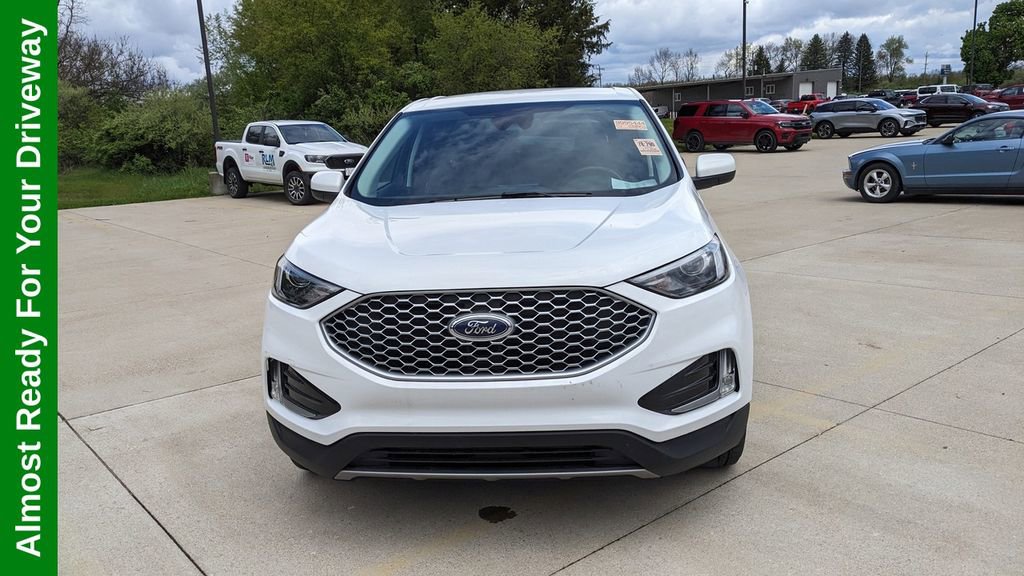 Used 2024 Ford Edge SEL w/ Convenience Package AWD/4WD image 8