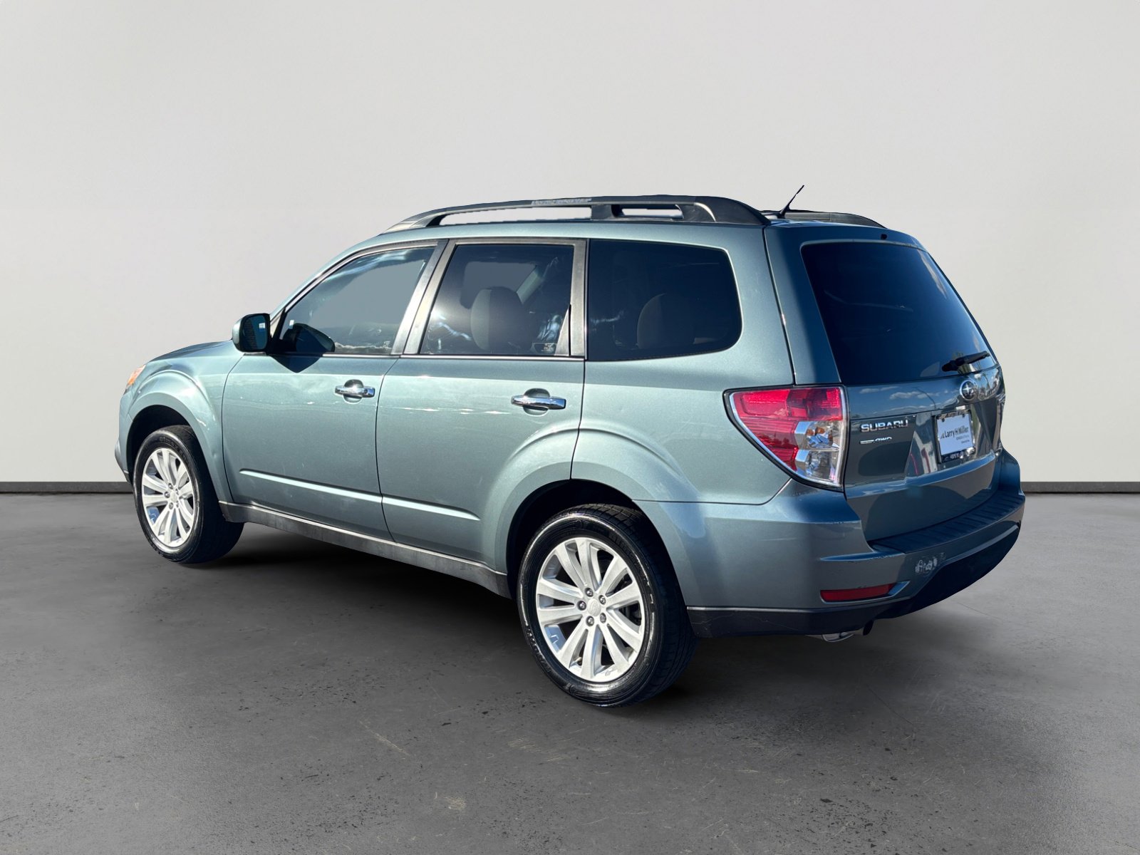Used 2012 Subaru Forester 2.5X Premium w/ All-Weather Pkg AWD/4WD image 3