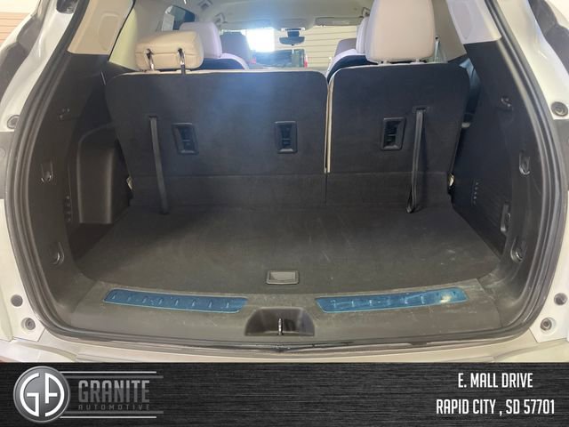 Used 2023 Buick Enclave Premium AWD/4WD image 8