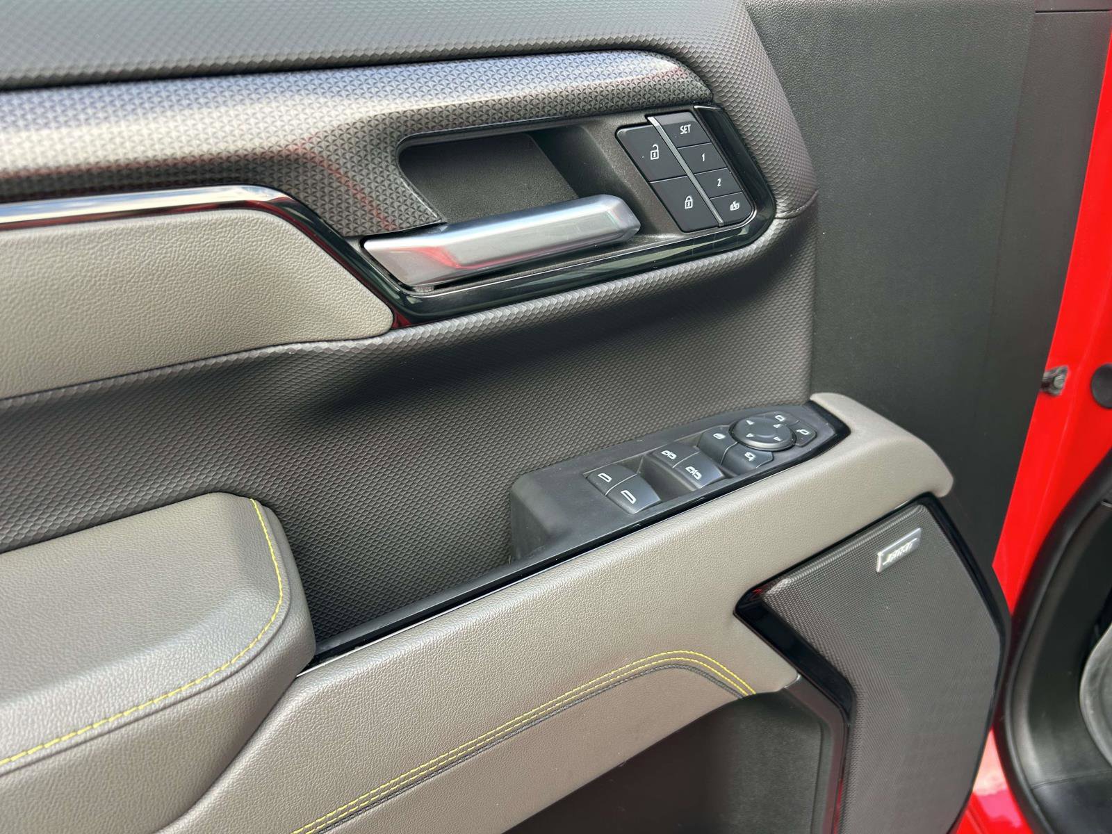 Used 2024 Chevrolet Silverado 1500 ZR2 w/ Technology Package image 19