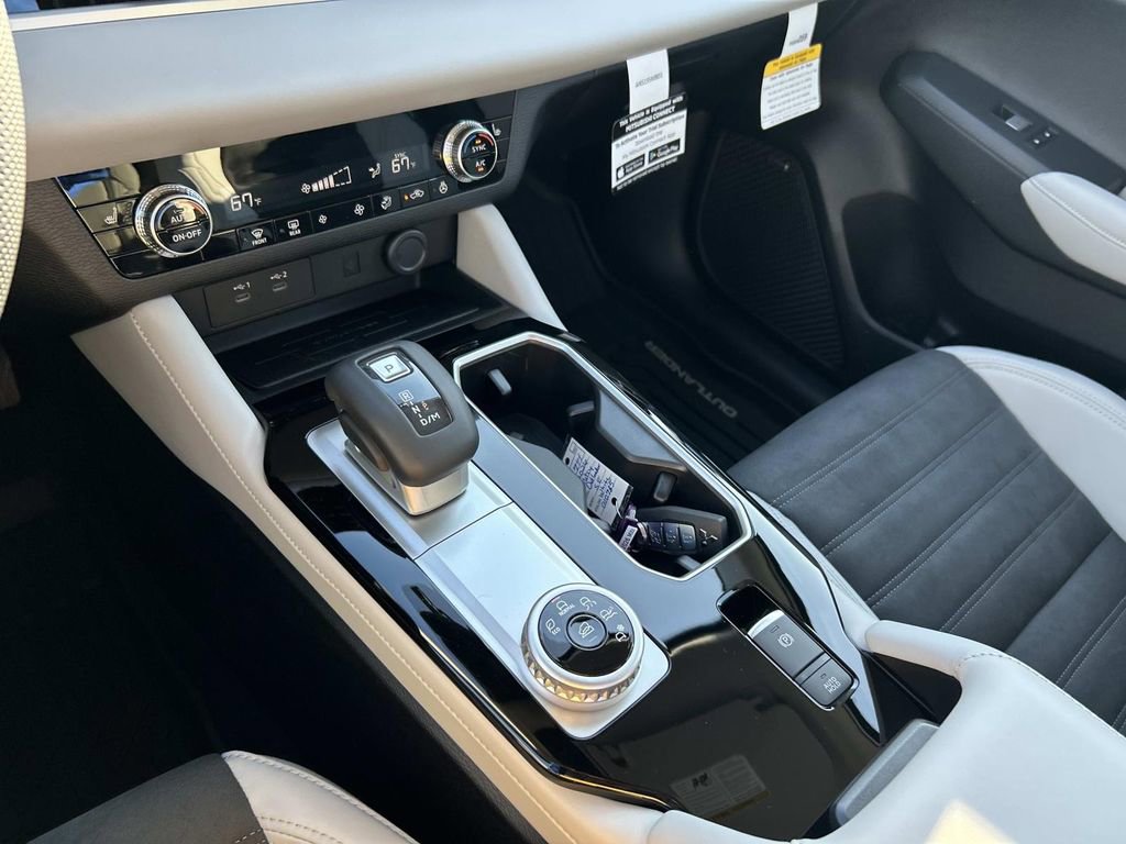 New 2026 Mitsubishi Outlander SE FWD image 26