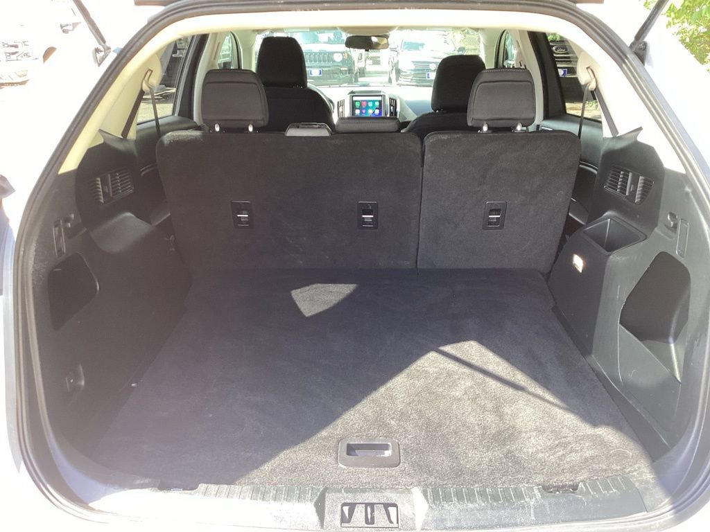 Used 2021 Ford Edge SE FWD image 10