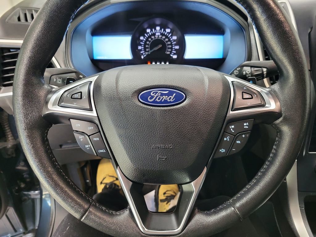 Used 2022 Ford Edge SEL w/ Sport Appearance Package image 5