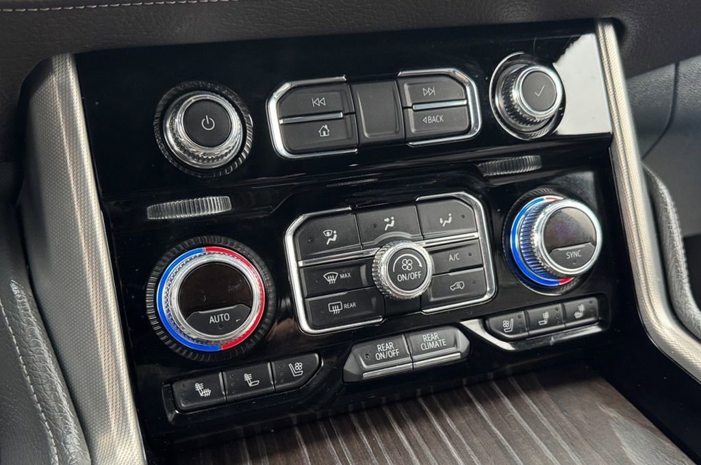 Used 2021 GMC Yukon XL Denali w/ Denali Ultimate Package AWD/4WD image 35