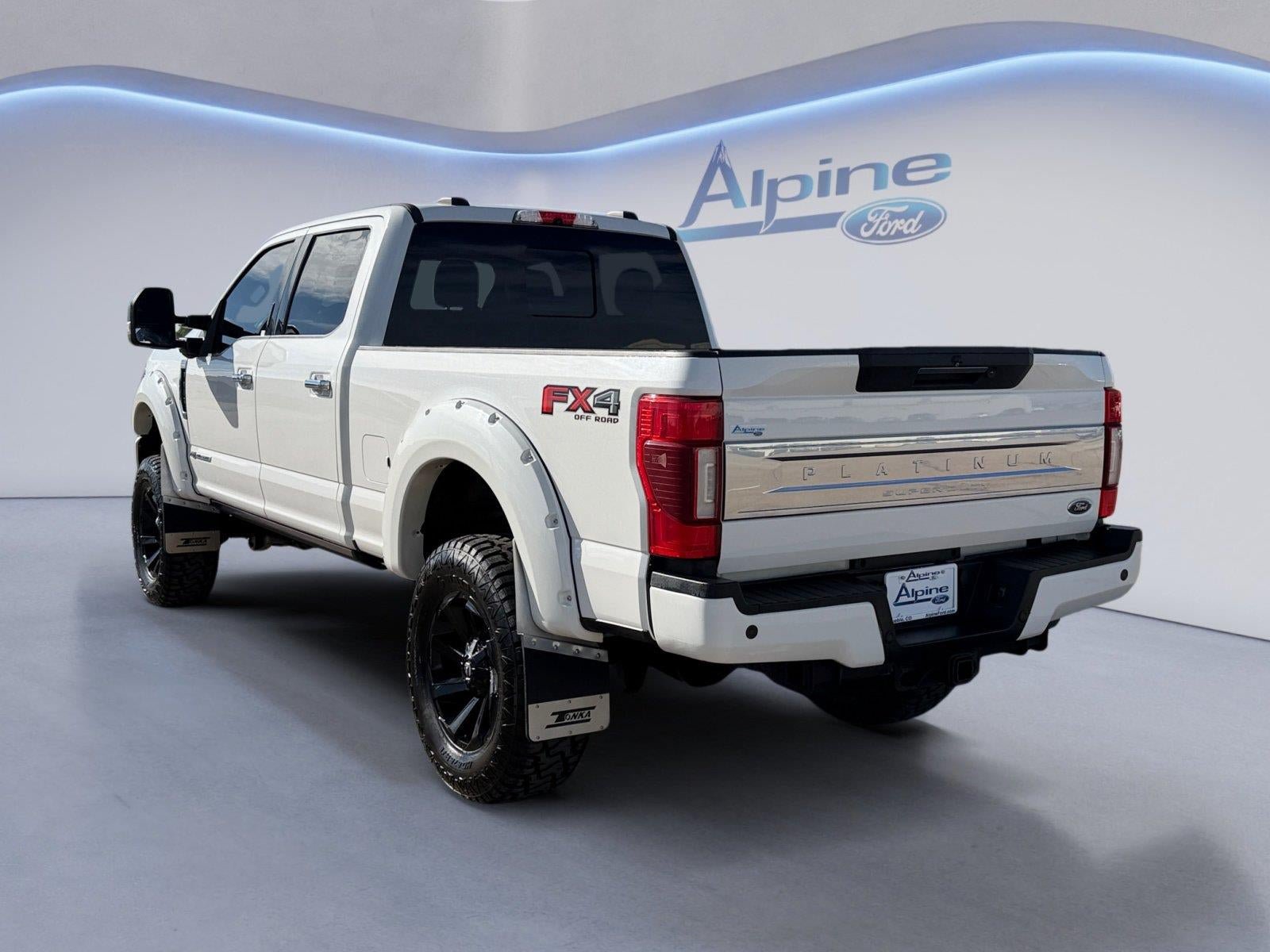 Used 2022 Ford F350 Limited w/ FX4 Off-Road Package AWD/4WD image 3