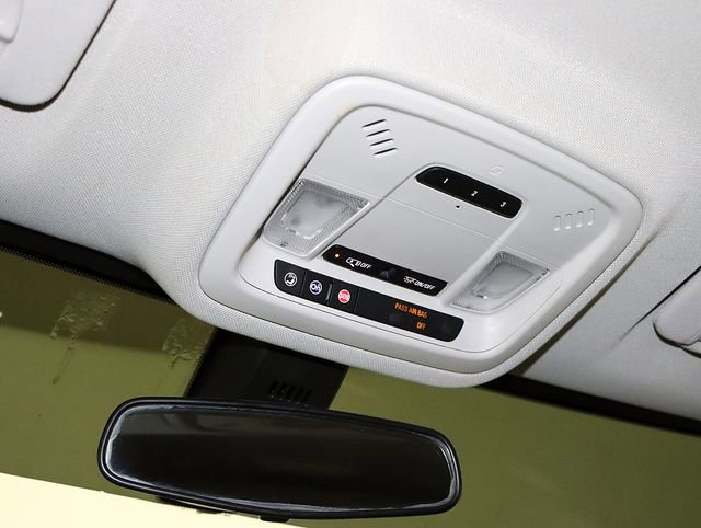 Used 2019 Chevrolet Traverse LT image 24