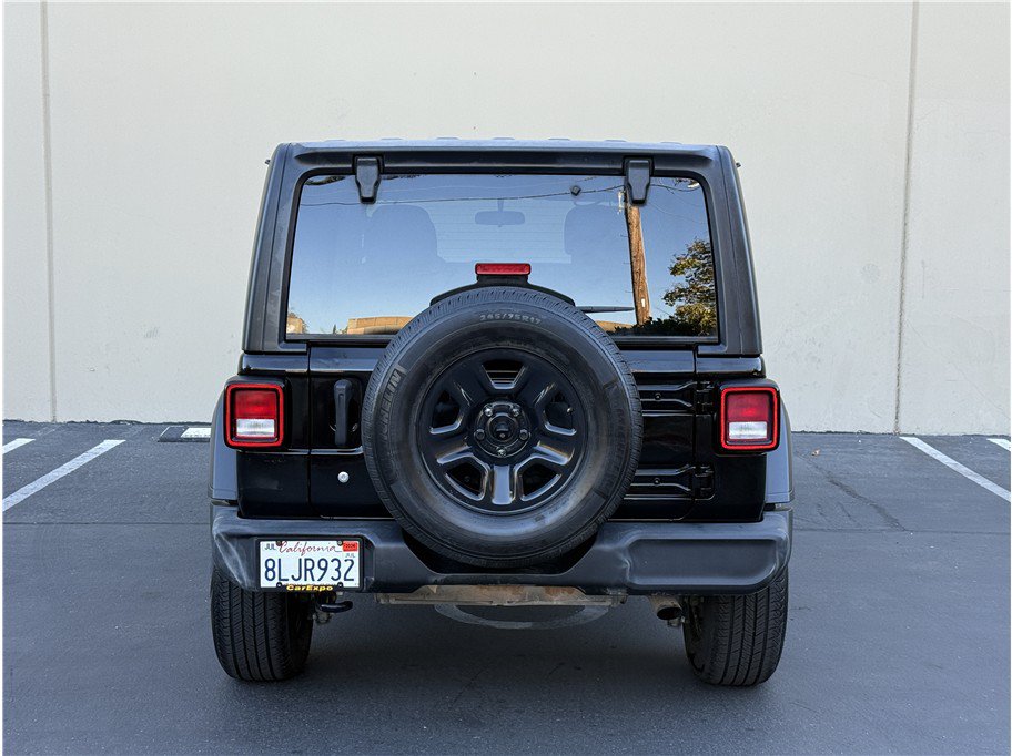 Used 2018 Jeep Wrangler Unlimited Sport AWD/4WD image 5