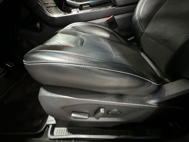 Used 2020 Ford Edge ST image 18