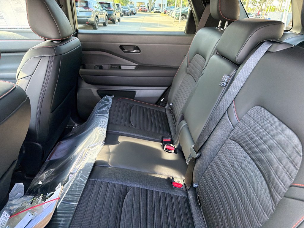 New 2026 Nissan Pathfinder Rock Creek AWD/4WD image 31