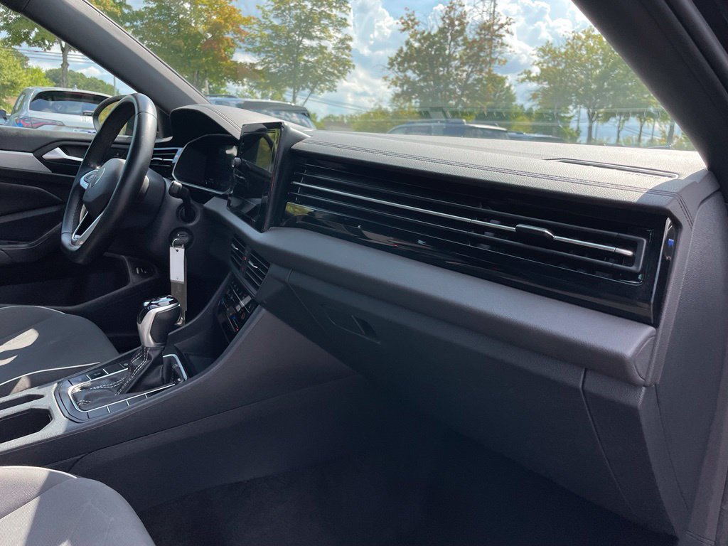 Used 2025 Volkswagen Jetta Sport FWD image 32