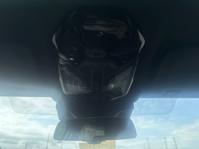 Used 2025 BMW X3 xDrive30i w/ Convenience Package AWD/4WD image 20