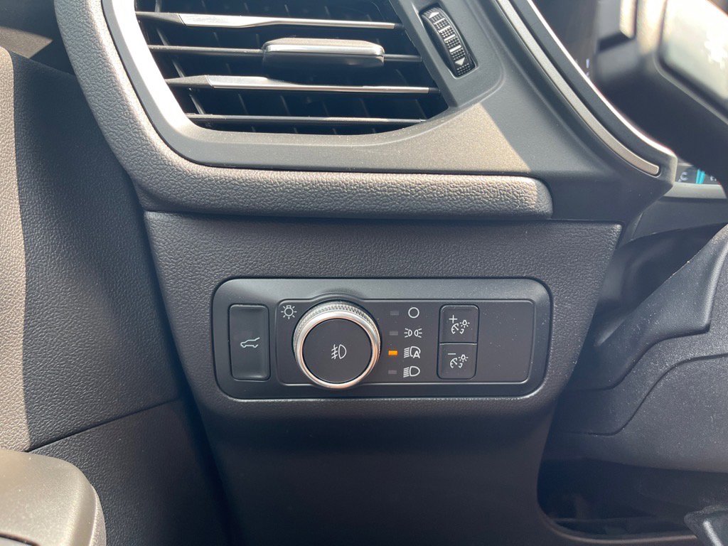 Used 2022 Ford Escape SEL w/ Equipment Group 302A image 26