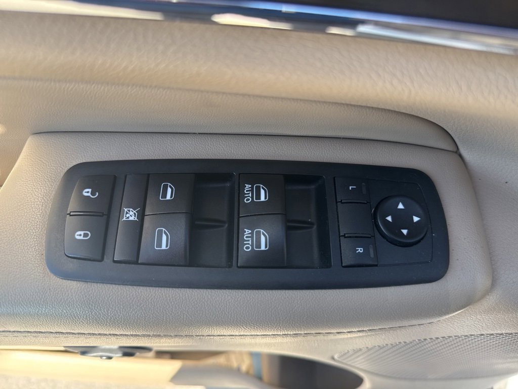 Used 2018 Jeep Grand Cherokee Limited w/ Luxury Group II image 22