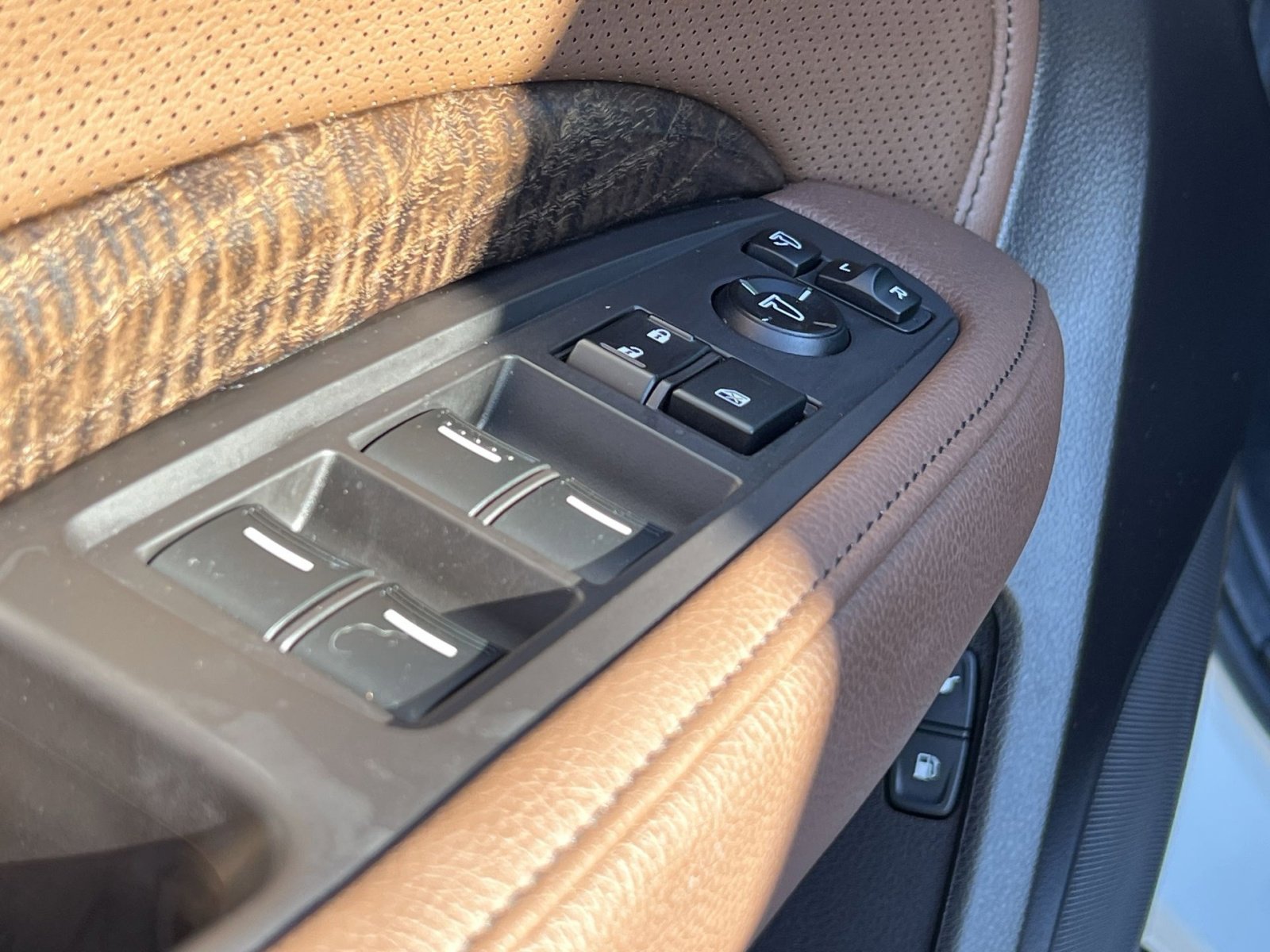 Used 2019 Acura MDX SH-AWD w/ Technology Package image 16