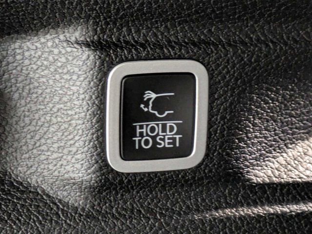 Used 2024 Jeep Grand Cherokee L Summit AWD/4WD image 13