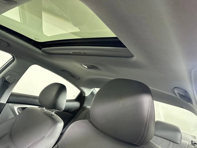 Used 2013 Hyundai Elantra Limited w/ Technology Pkg image 12