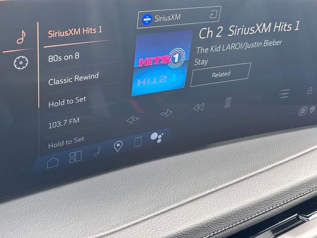 Used 2025 Cadillac XT4 Premium Luxury FWD image 20