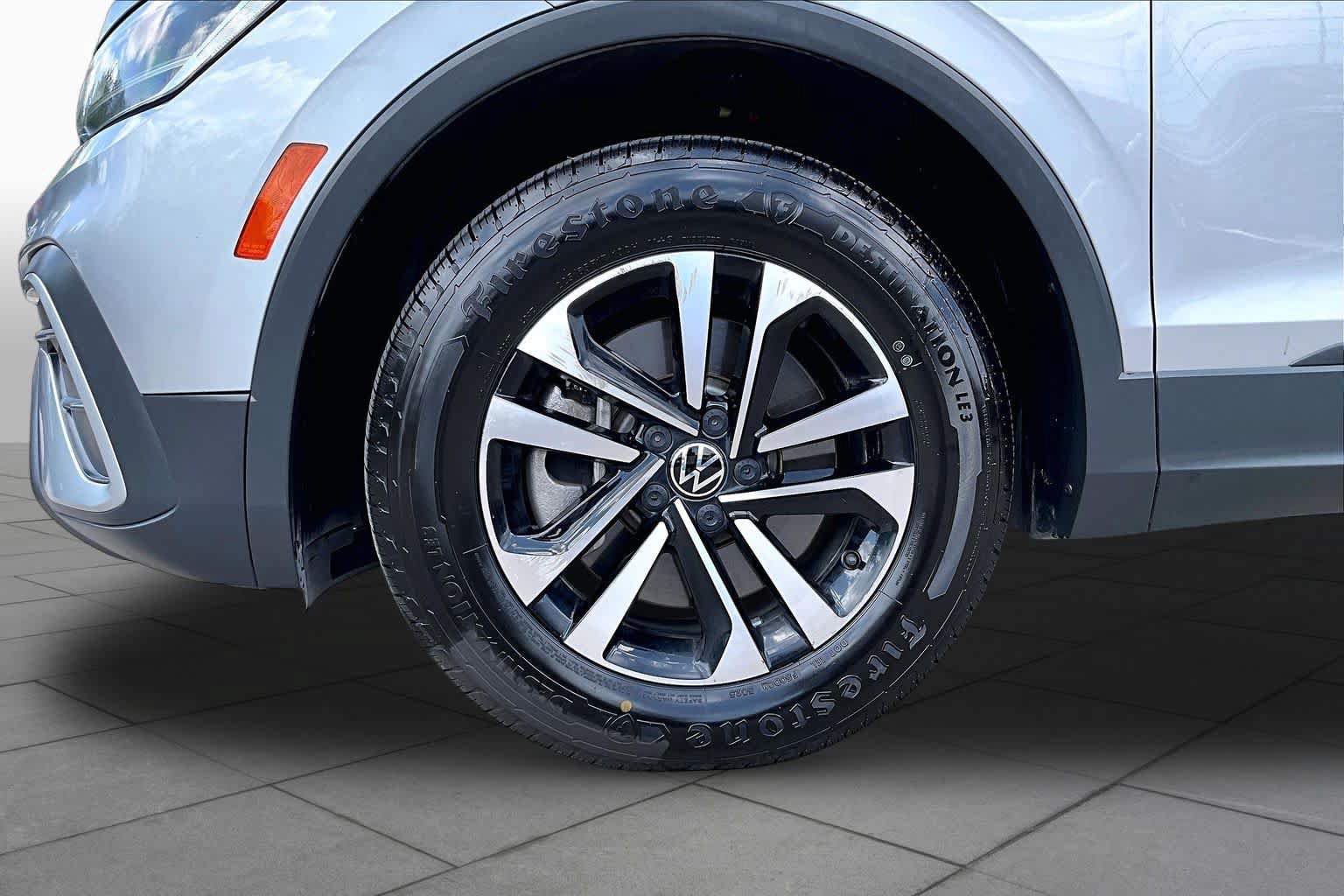 Used 2022 Volkswagen Tiguan S FWD image 11