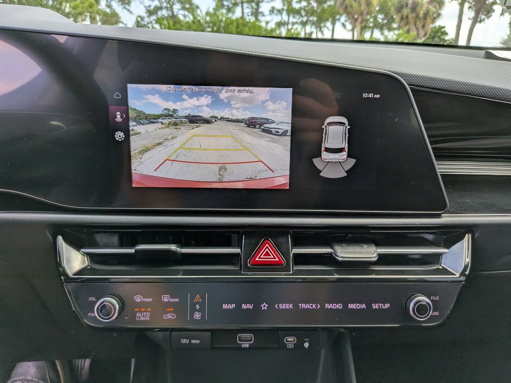 Certified 2023 Kia Niro EX FWD image 24