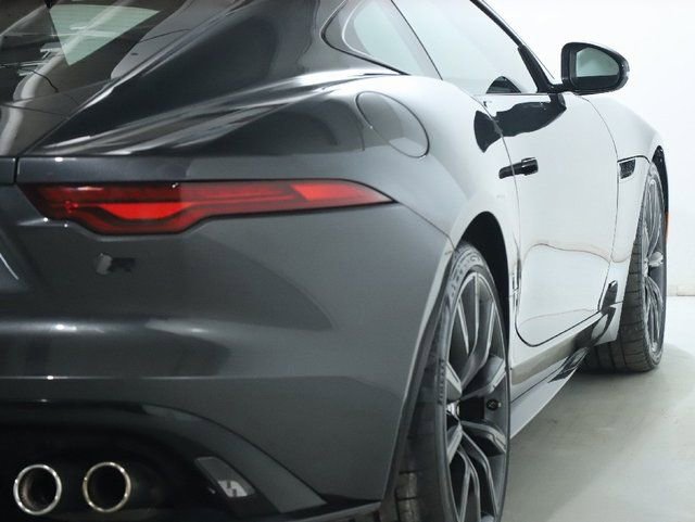 Used 2024 Jaguar F-TYPE R image 8