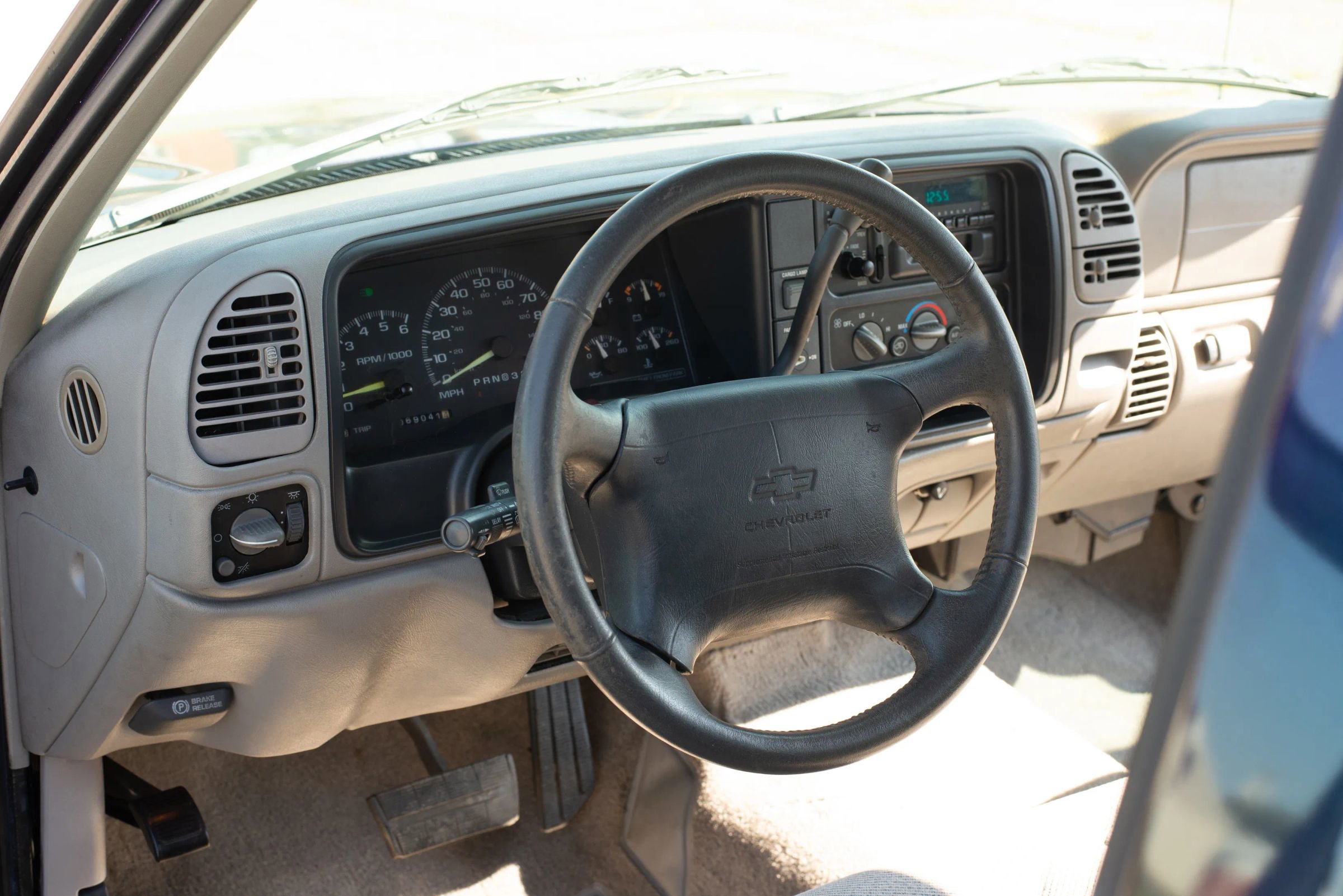 Used 1997 Chevrolet Silverado 1500 2WD Extended Cab image 20