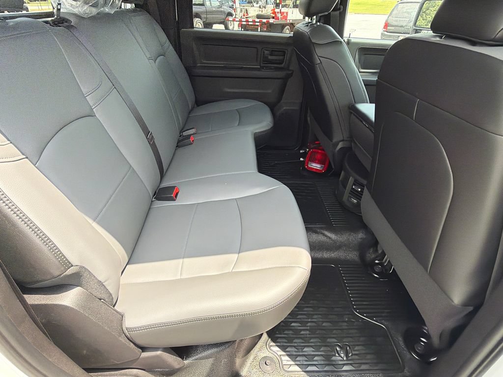 New 2026 RAM 5500 Tradesman AWD/4WD image 15