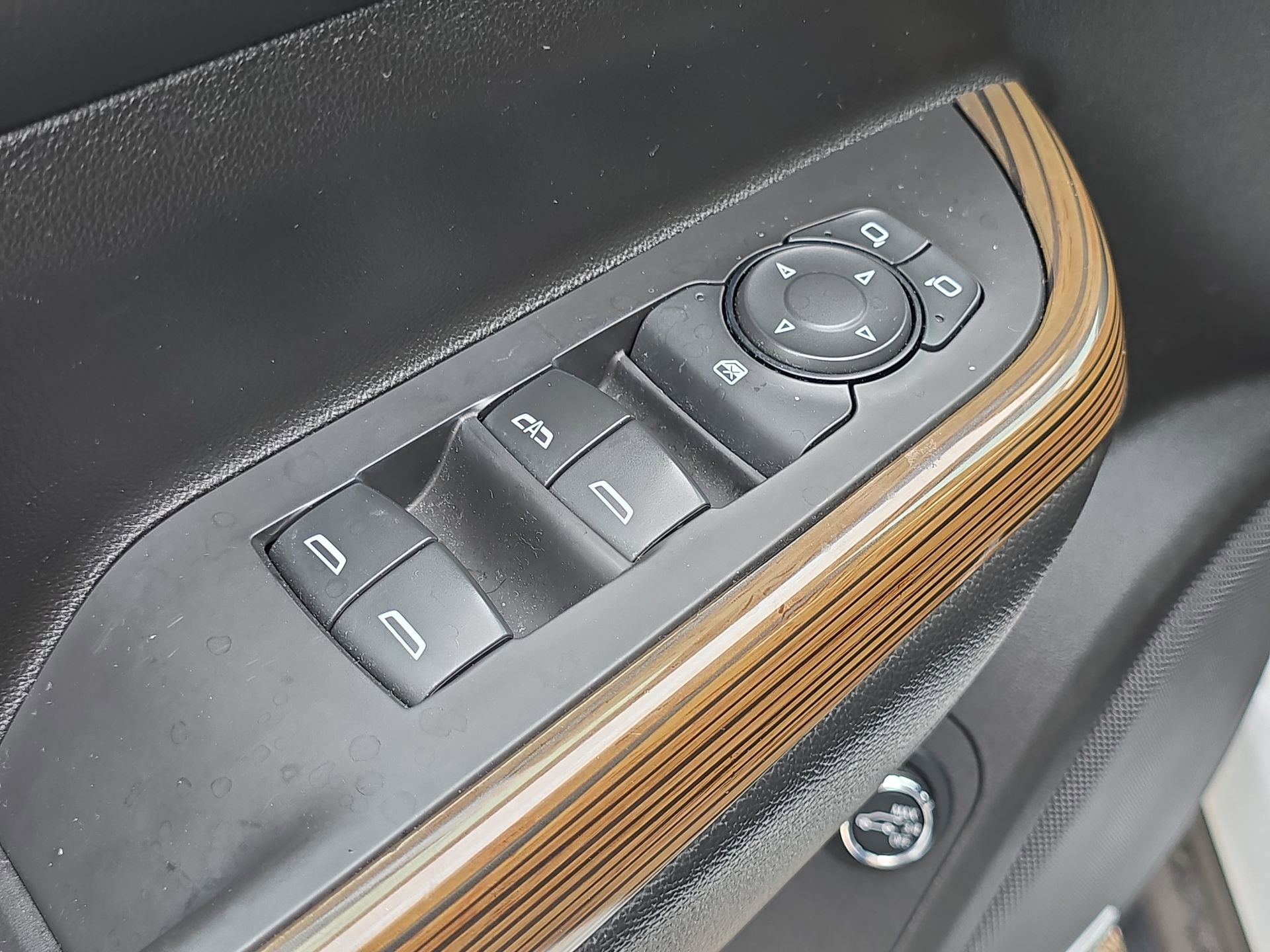 Used 2019 GMC Acadia SLE w/ LPO, Floor Liner Package AWD/4WD image 13