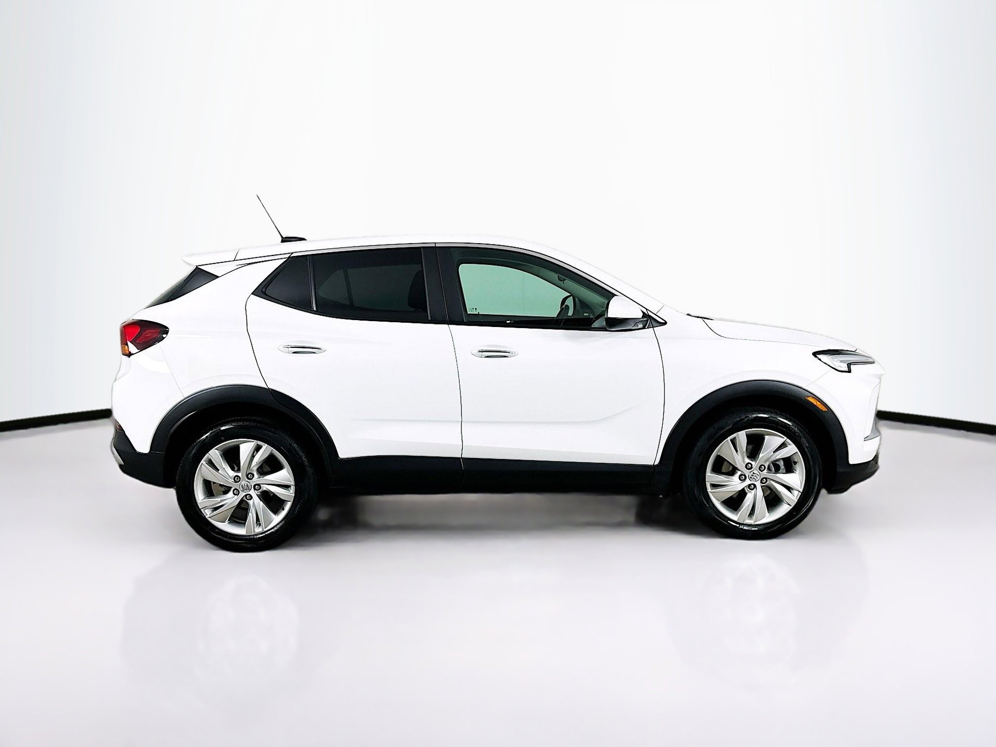 Used 2024 Buick Encore GX Preferred FWD image 10