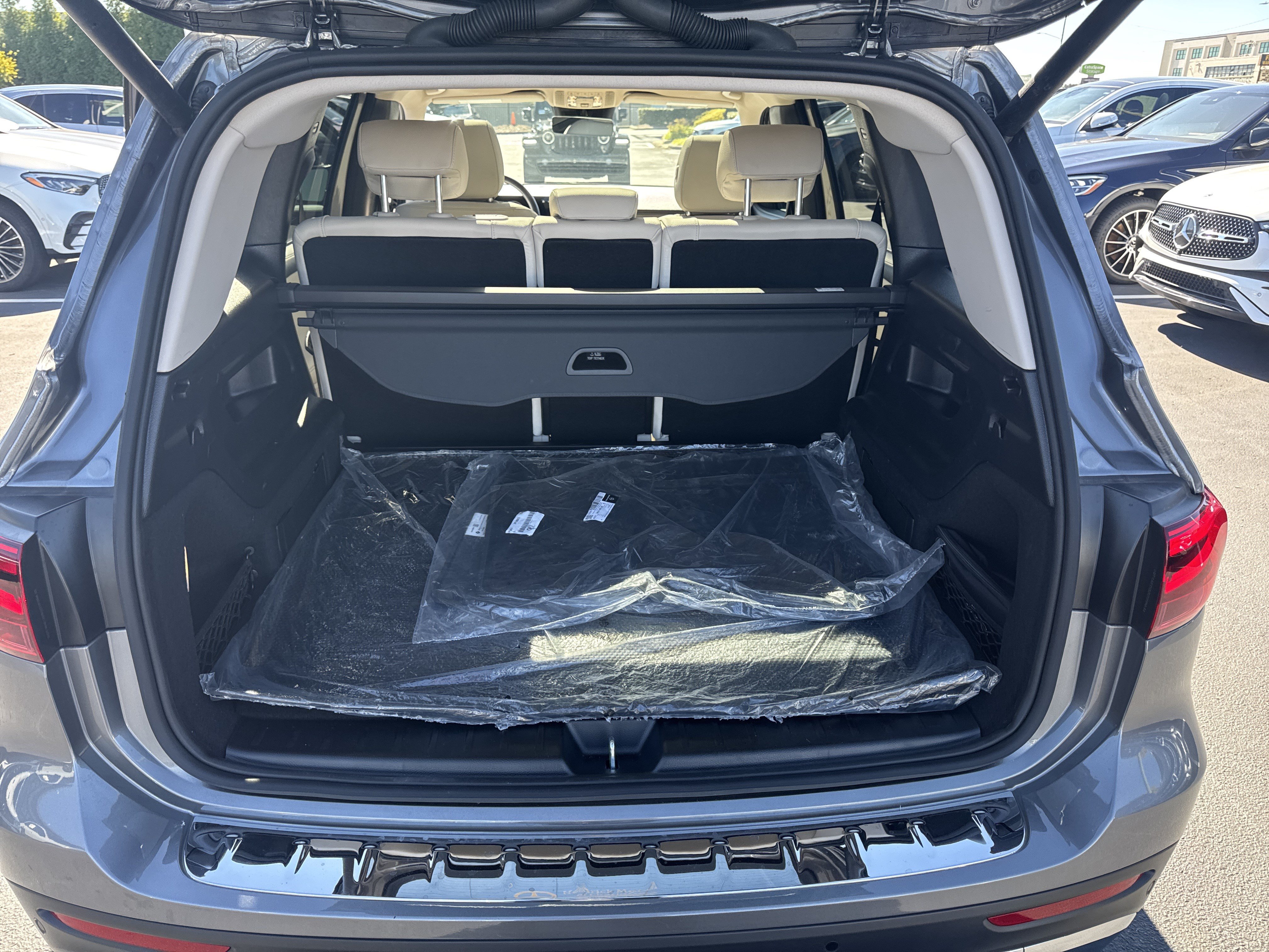 Used 2026 Mercedes-Benz GLB 250 image 34