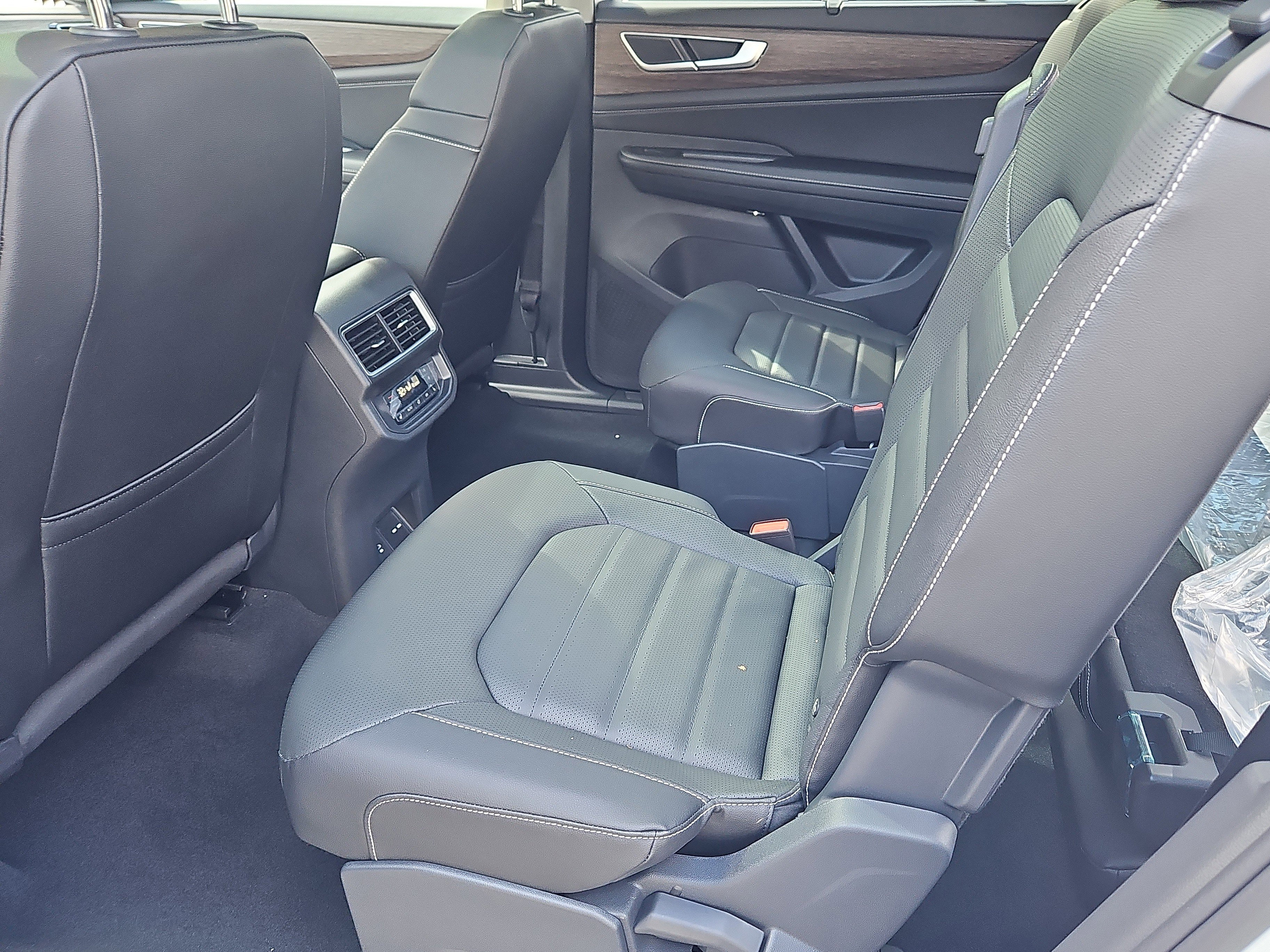 New 2026 Volkswagen Atlas SEL image 20