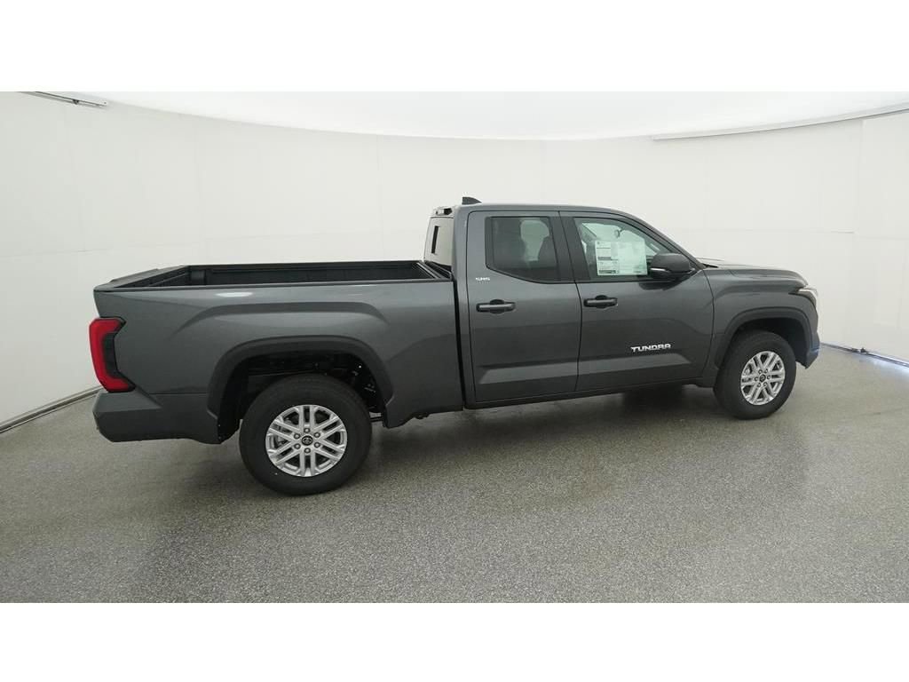 Used 2024 Toyota Tundra SR5 w/ SR5 Premium Package AWD/4WD image 11