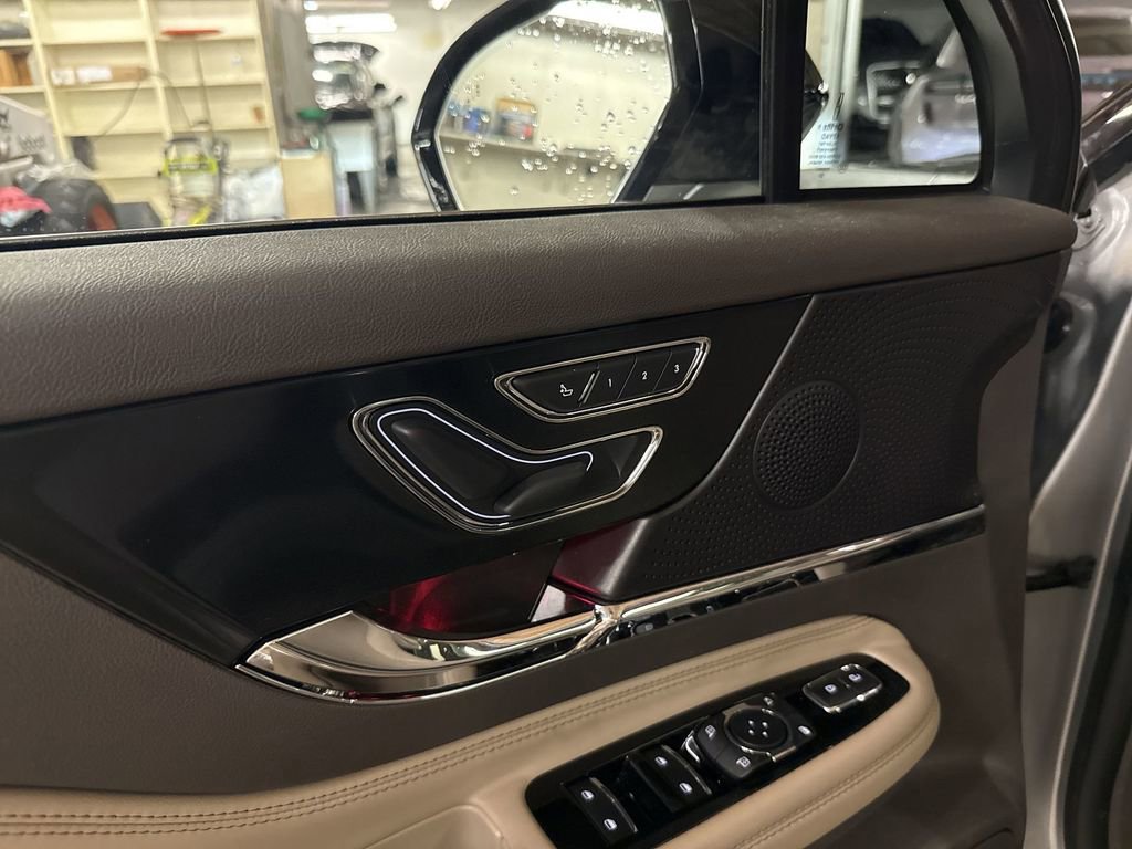 Certified 2023 Lincoln Corsair FWD w/ Equipment Group 101A image 14