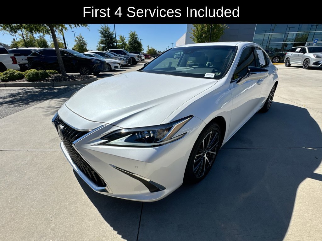 Used 2025 Lexus ES 300h w/ Premium Package FWD image 5
