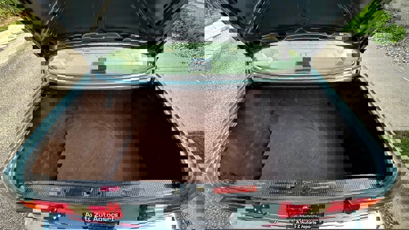 Used 1991 Mercedes-Benz 300 SE image 16