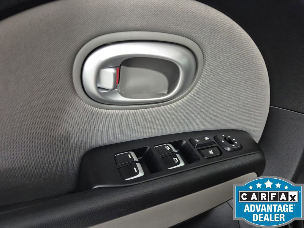Used 2017 Kia Soul + FWD image 25