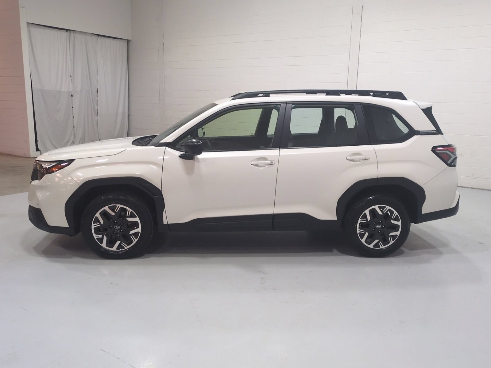 Certified 2025 Subaru Forester AWD/4WD image 6