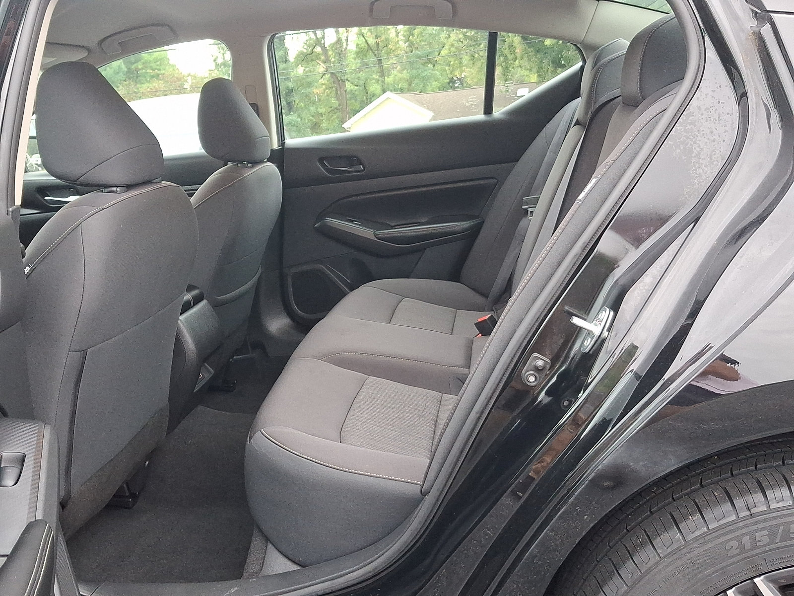 Used 2024 Nissan Altima 2.5 SV AWD/4WD image 10