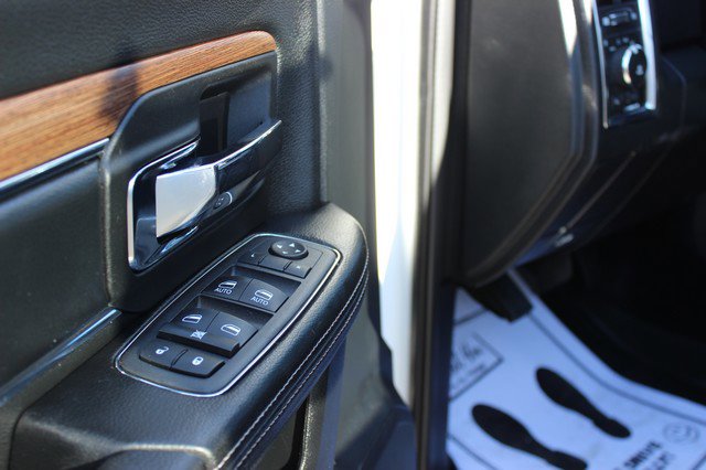 Used 2013 RAM 2500 Laramie w/ Convenience Group AWD/4WD image 8