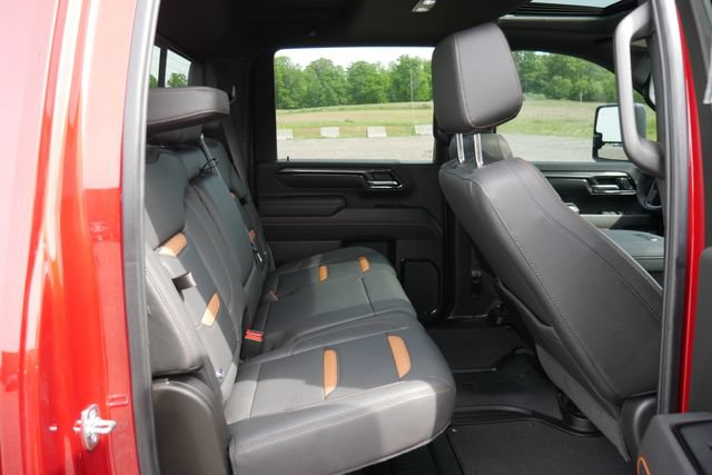 Used 2025 GMC Sierra 2500 AT4 w/ AT4 Premium Plus Package AWD/4WD image 27