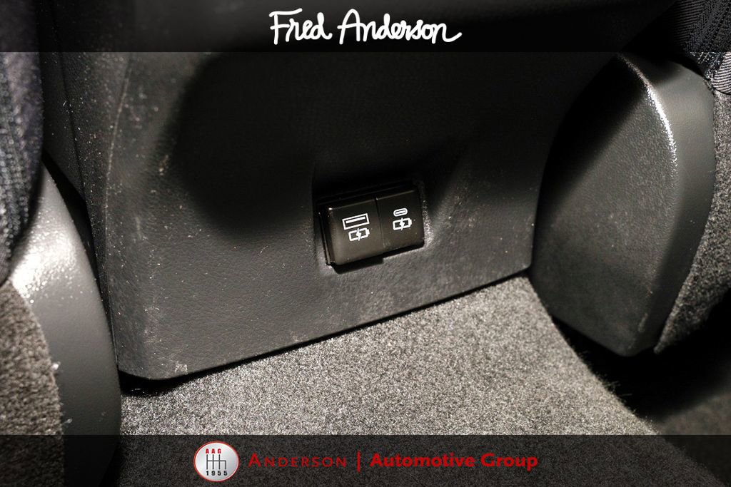 Used 2025 Toyota Camry LE FWD image 7