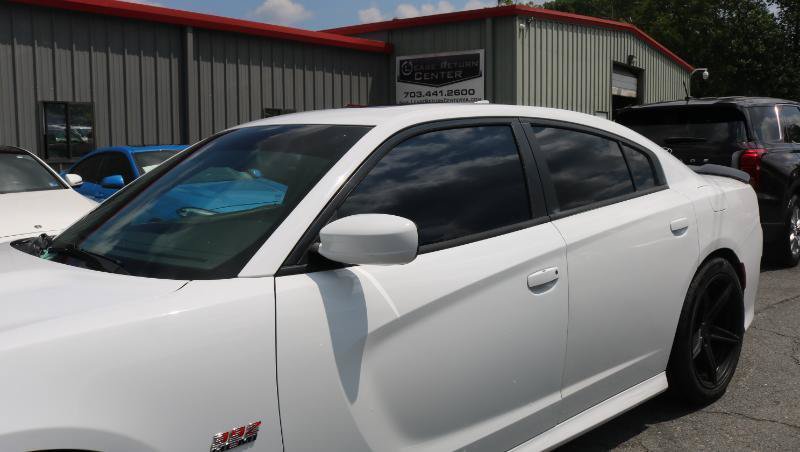 Used 2017 Dodge Charger R/T Scat Pack w/ Beats Audio Group RWD image 4