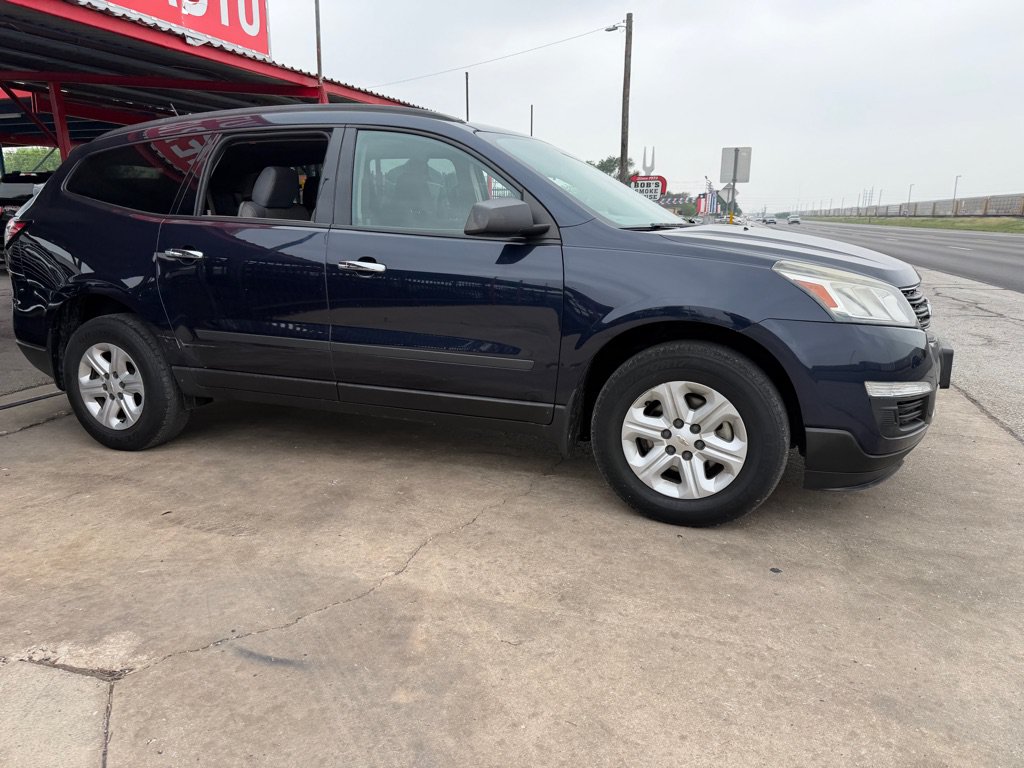 Used 2015 Chevrolet Traverse LS FWD image 17
