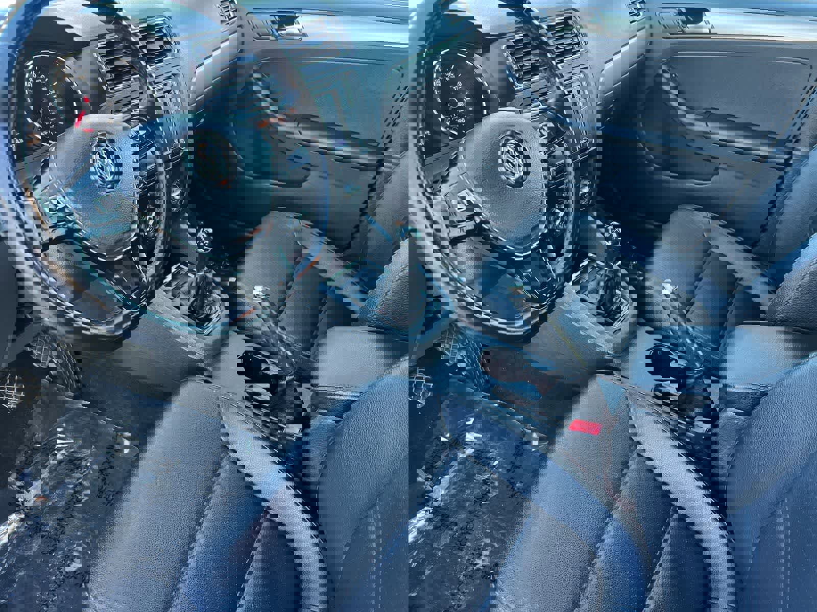 Used 2017 Volkswagen Jetta SE image 12