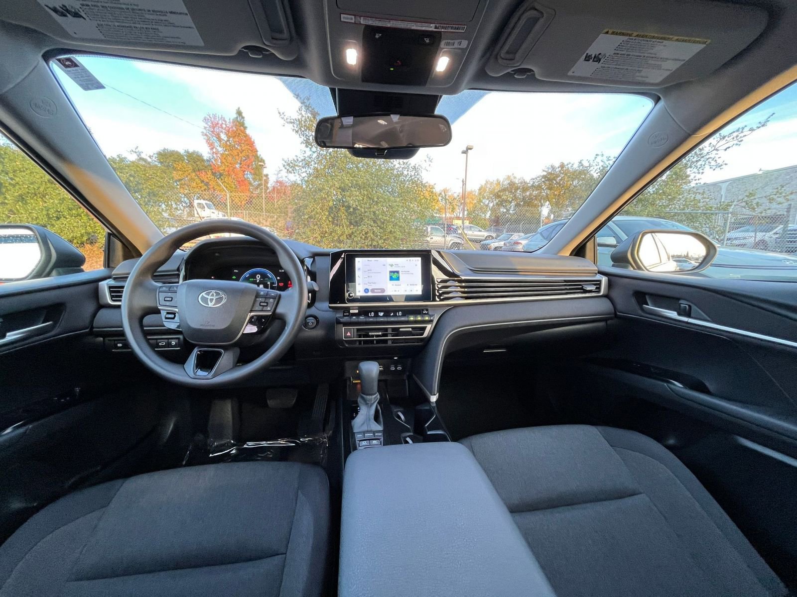 Used 2025 Toyota Camry LE image 32