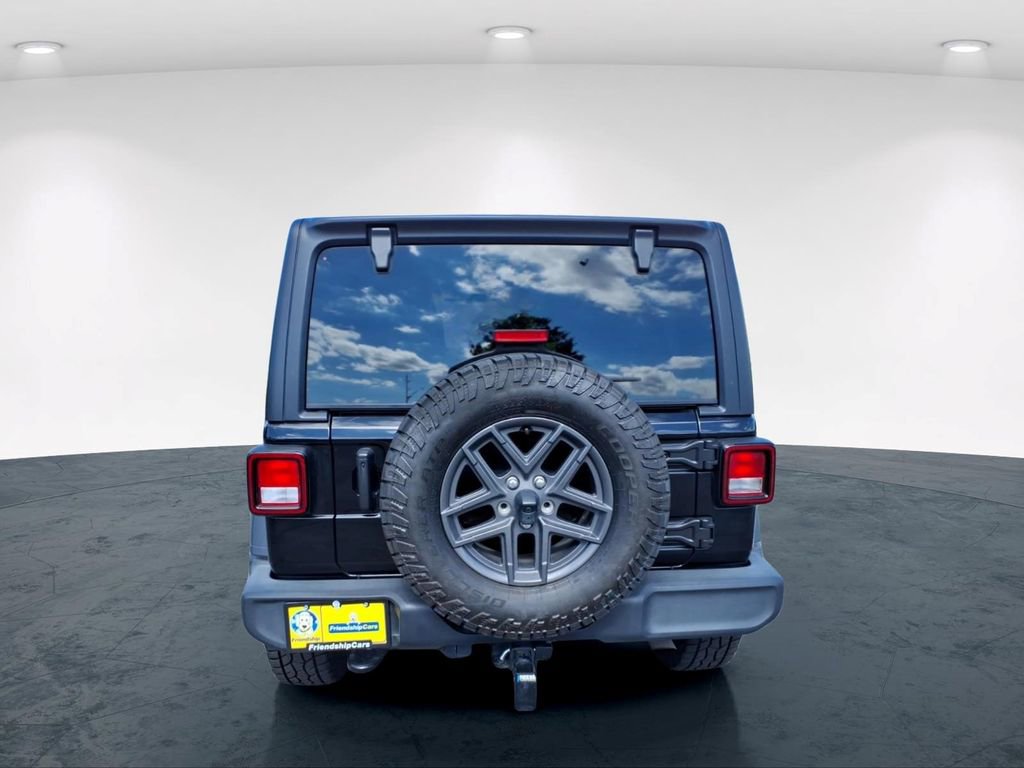 Used 2024 Jeep Wrangler Unlimited Sport AWD/4WD image 10