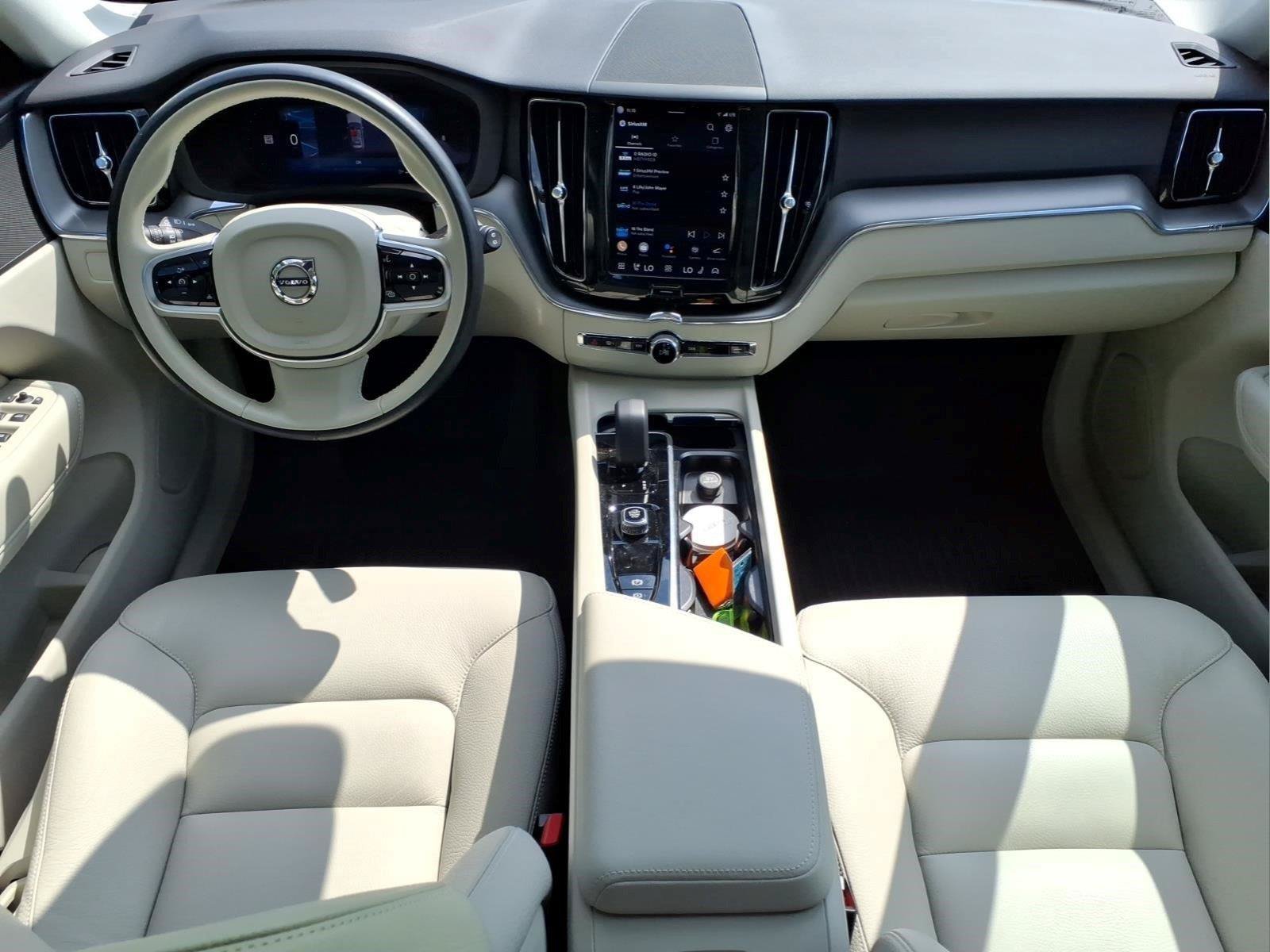 Used 2025 Volvo XC60 B5 Core w/ Protection Package Premier AWD/4WD image 7