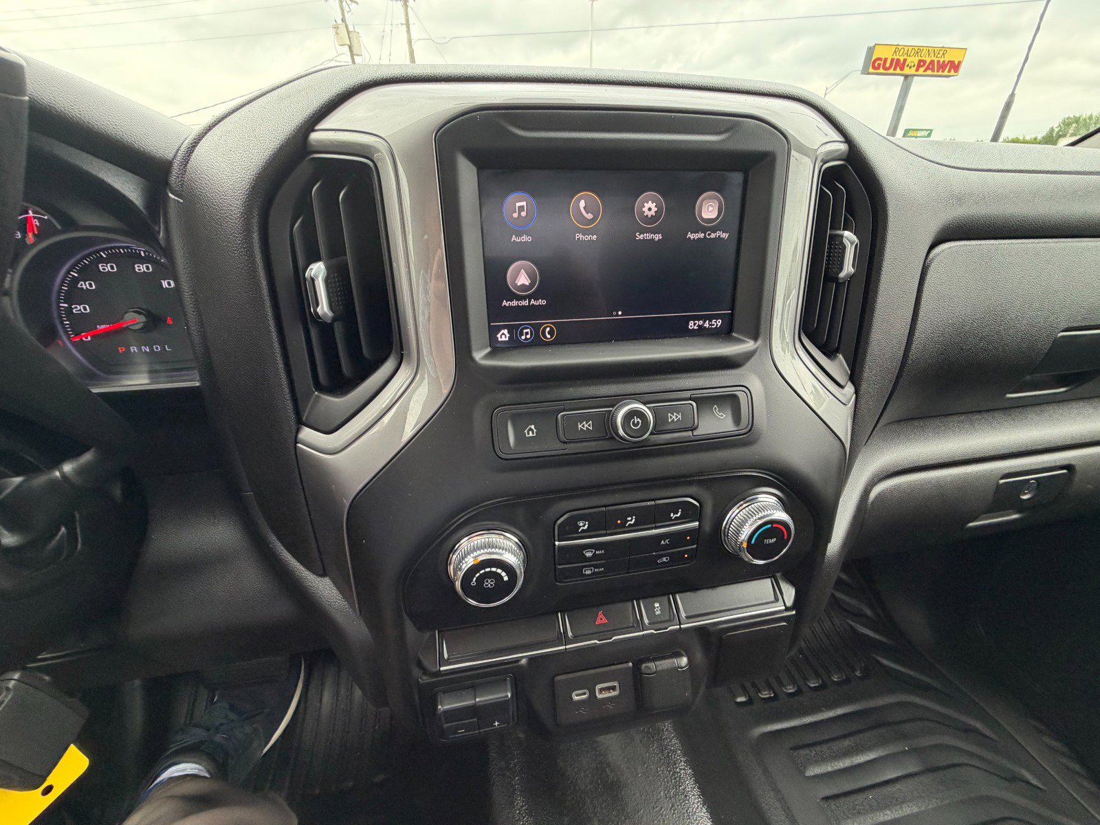 Used 2021 GMC Sierra 3500 4x4 Regular Cab w/ Convenience Package image 16